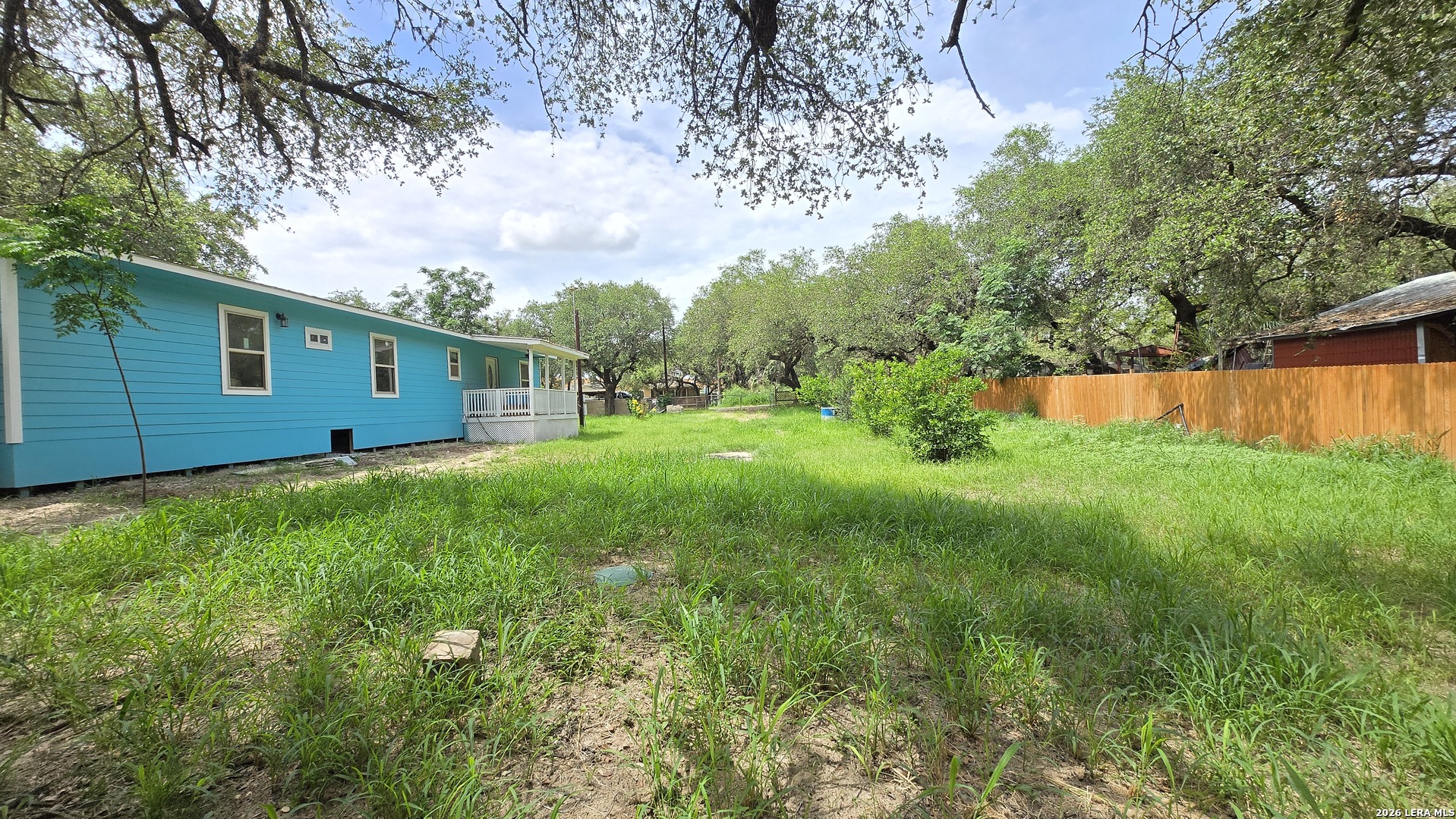 main property photo 6