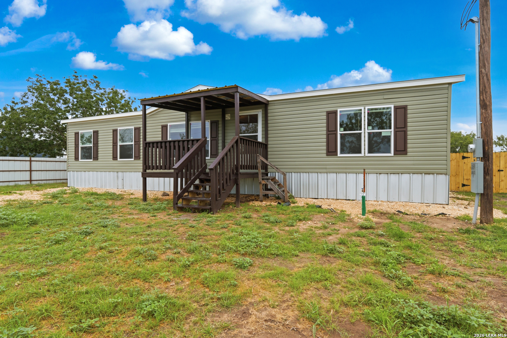 main property photo 3