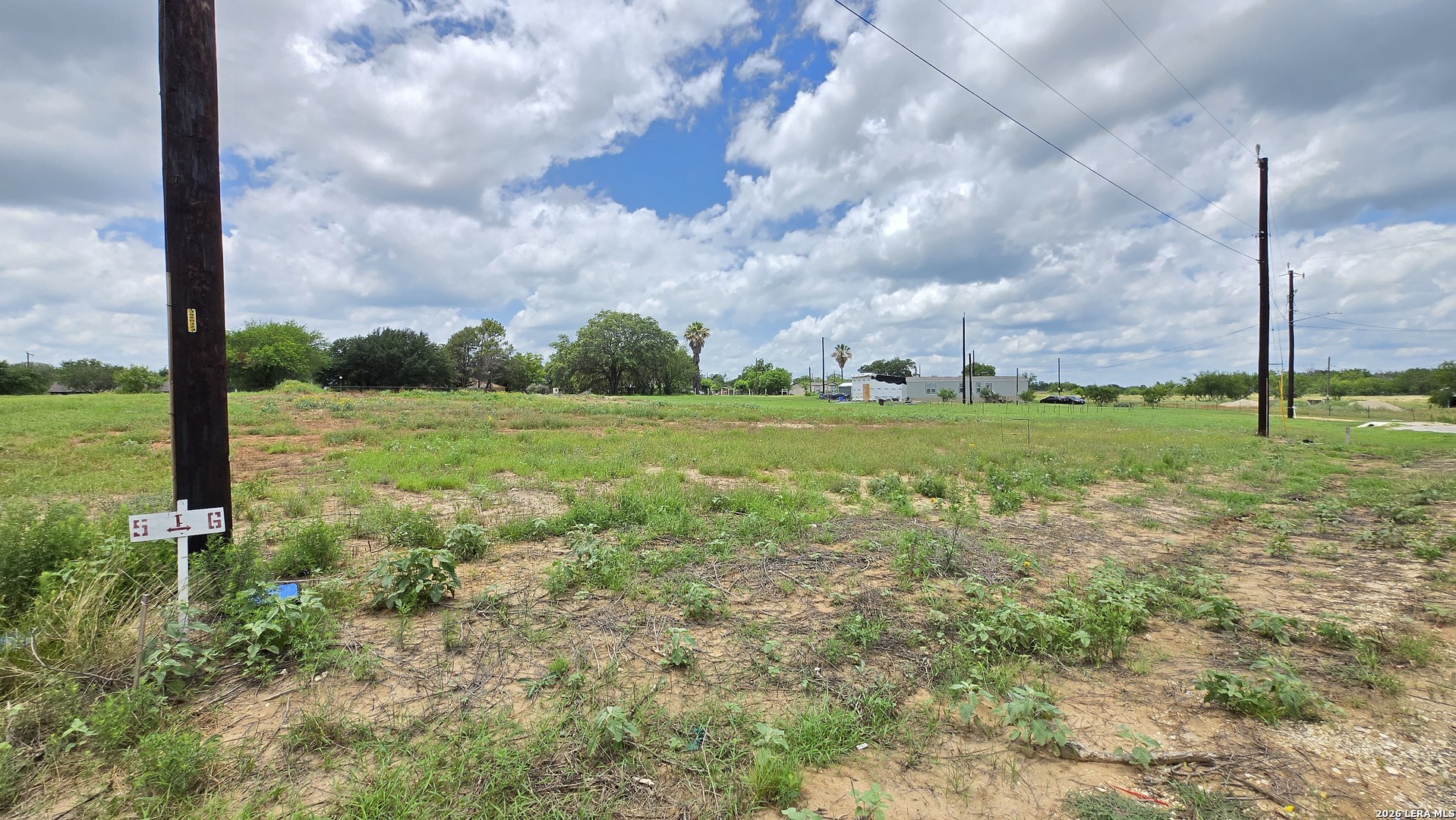 main property photo 11