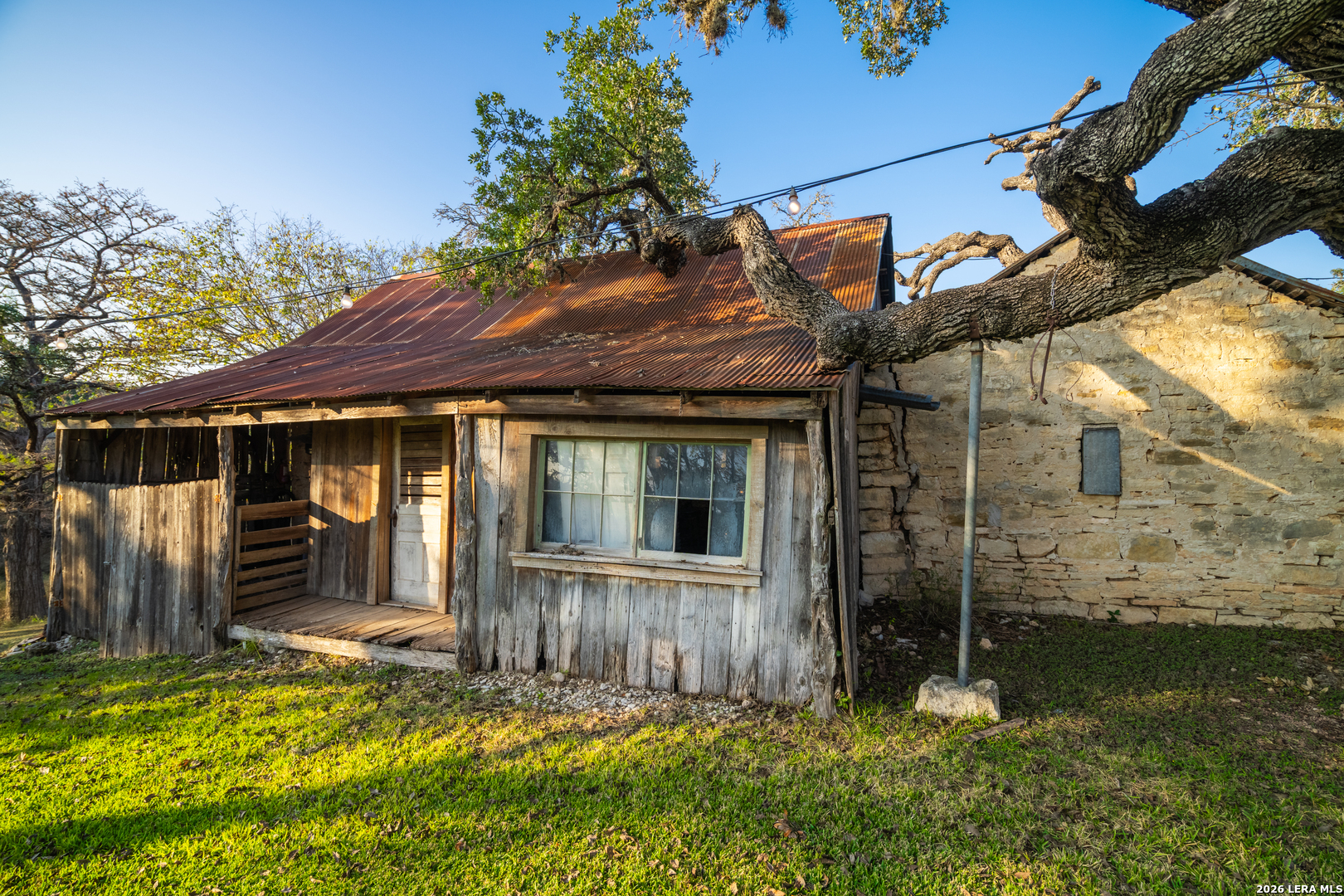 main property photo 17