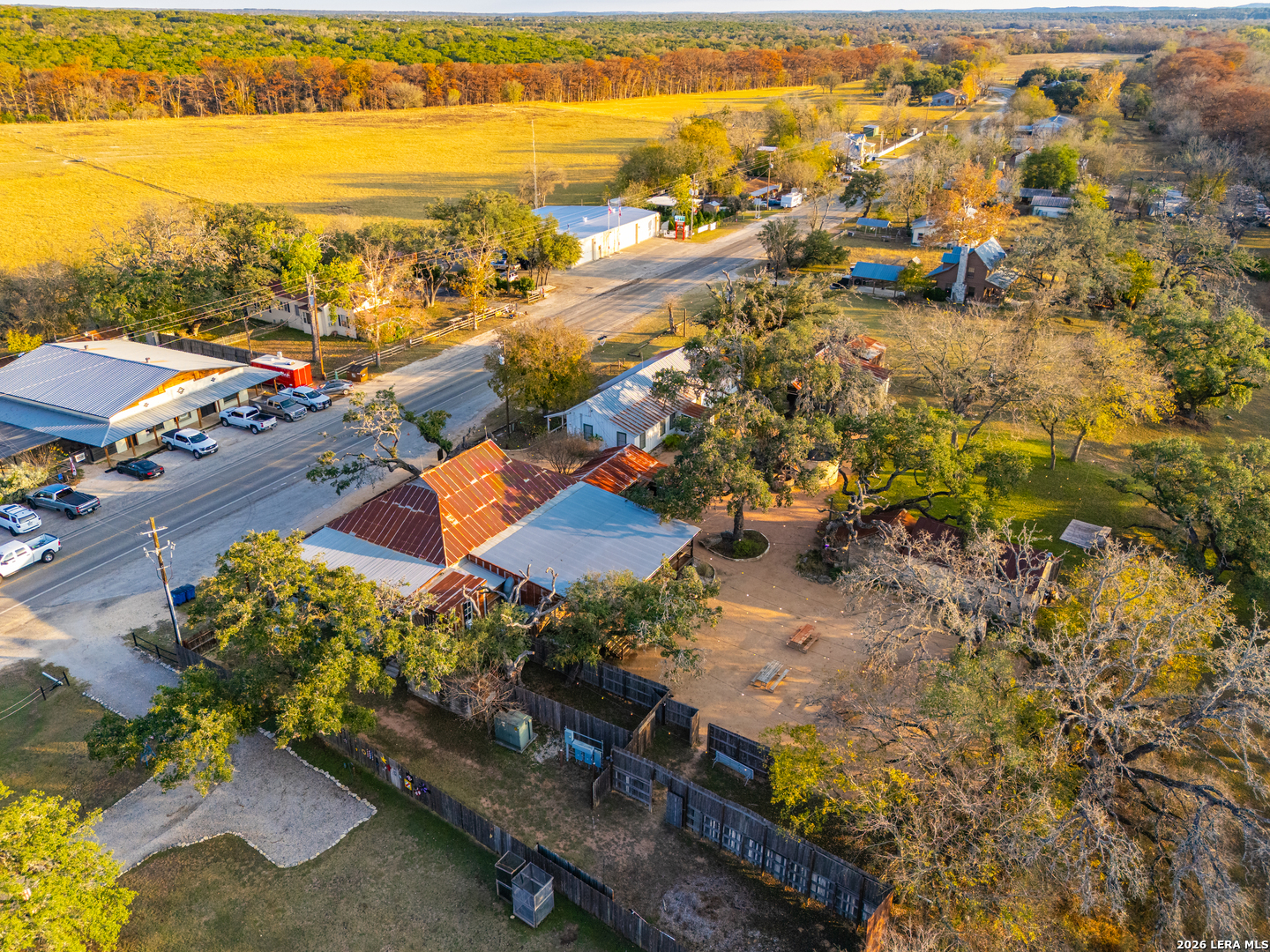 main property photo 31