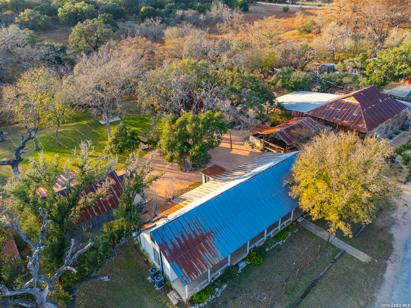 main property photo 37