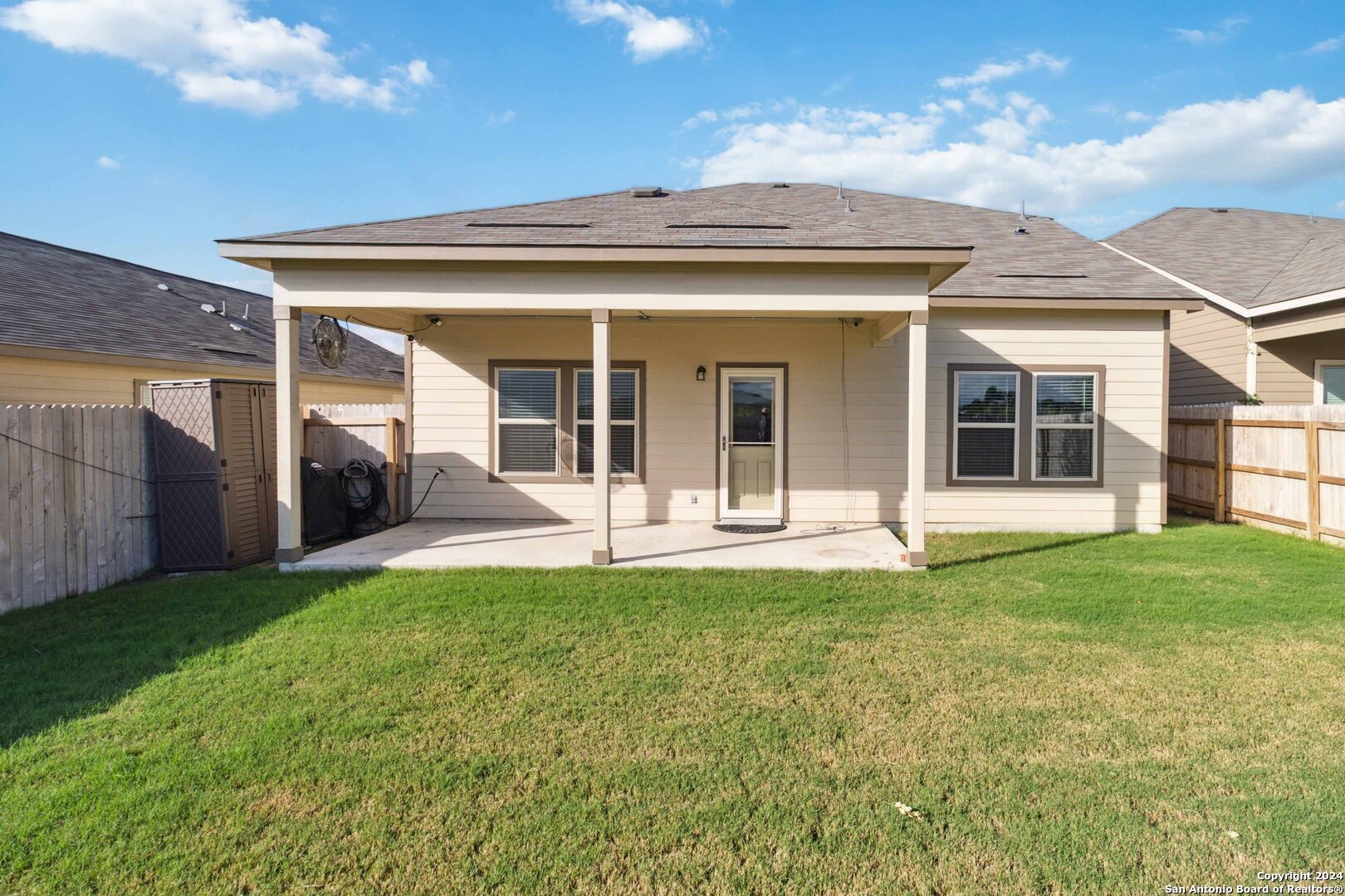 main property photo 26