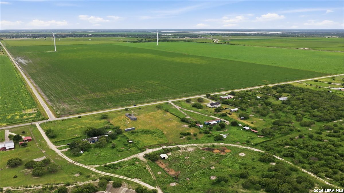 main property photo 11