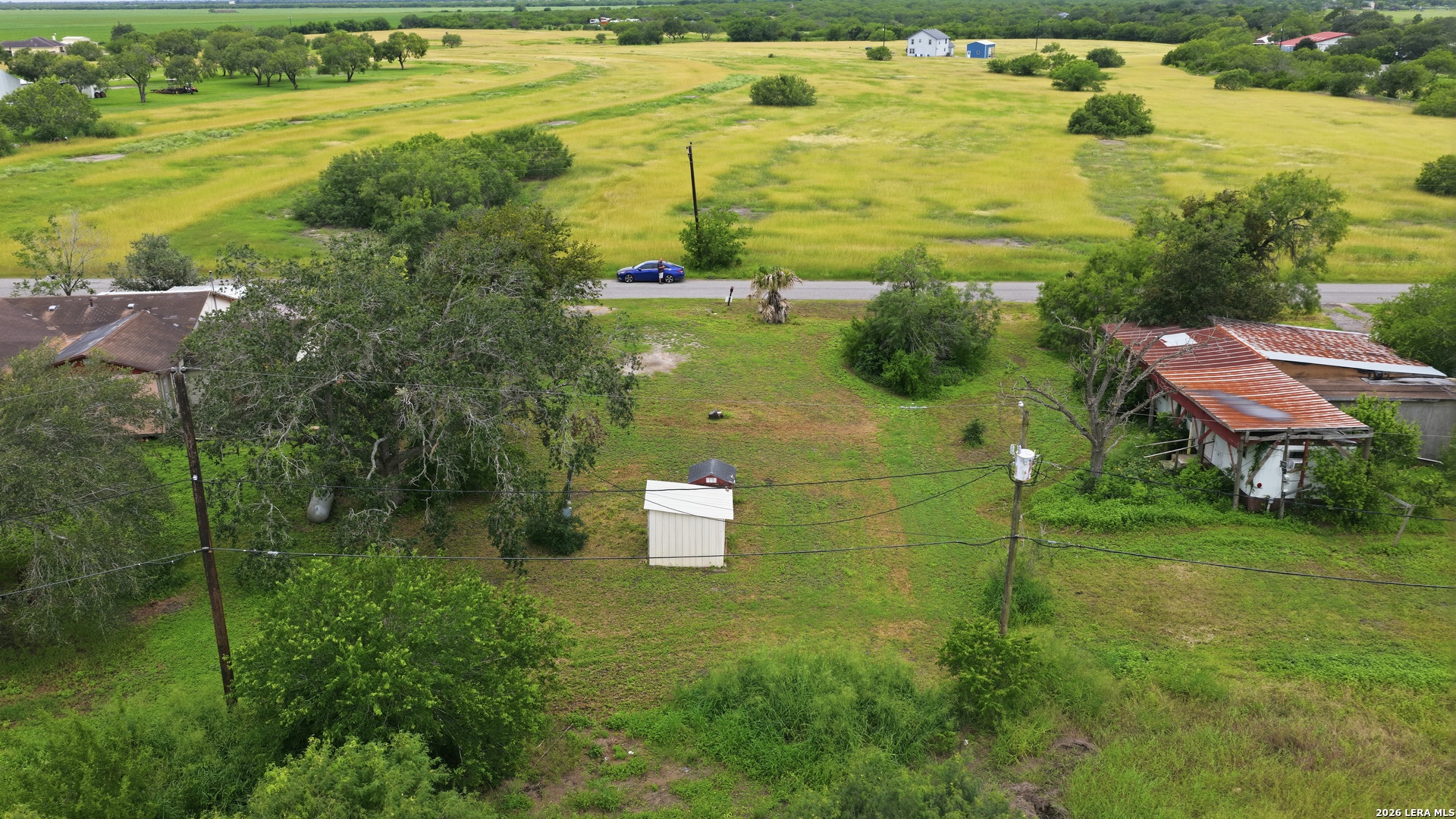 main property photo 9
