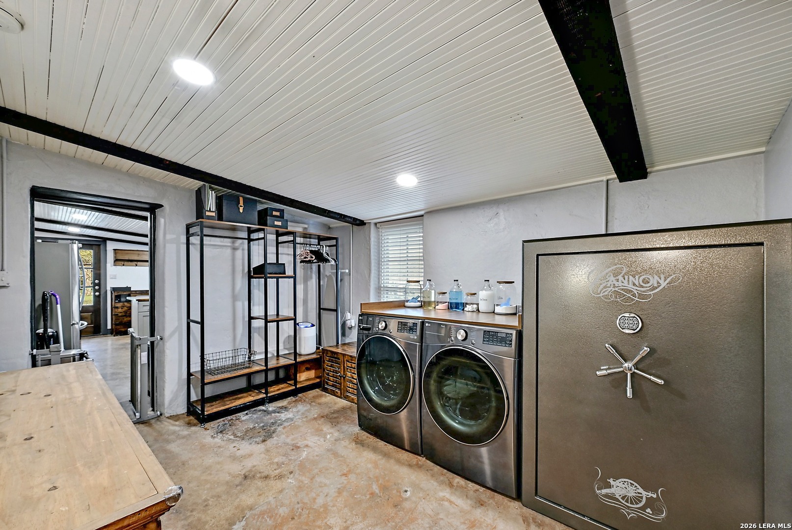 main property photo 48