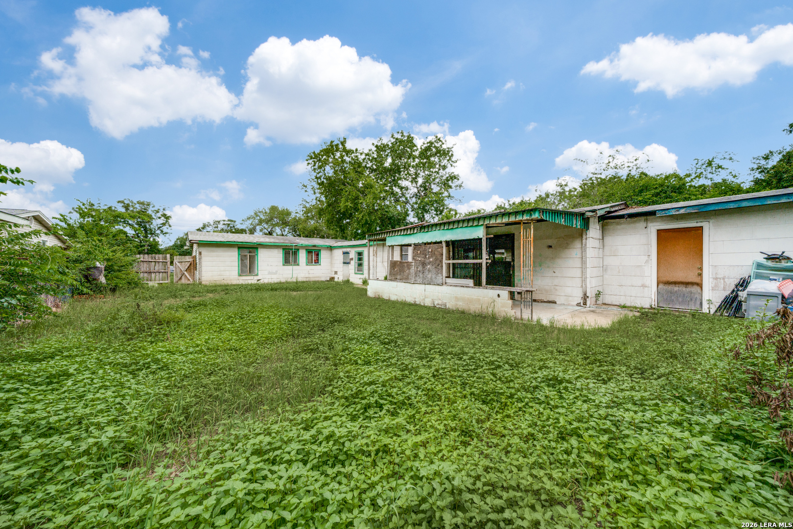 main property photo 23