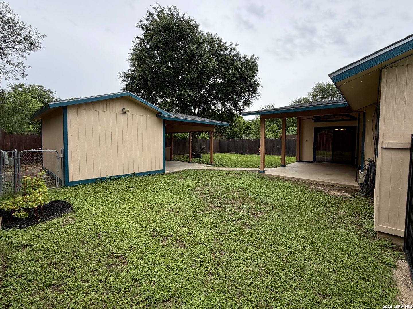 main property photo 38