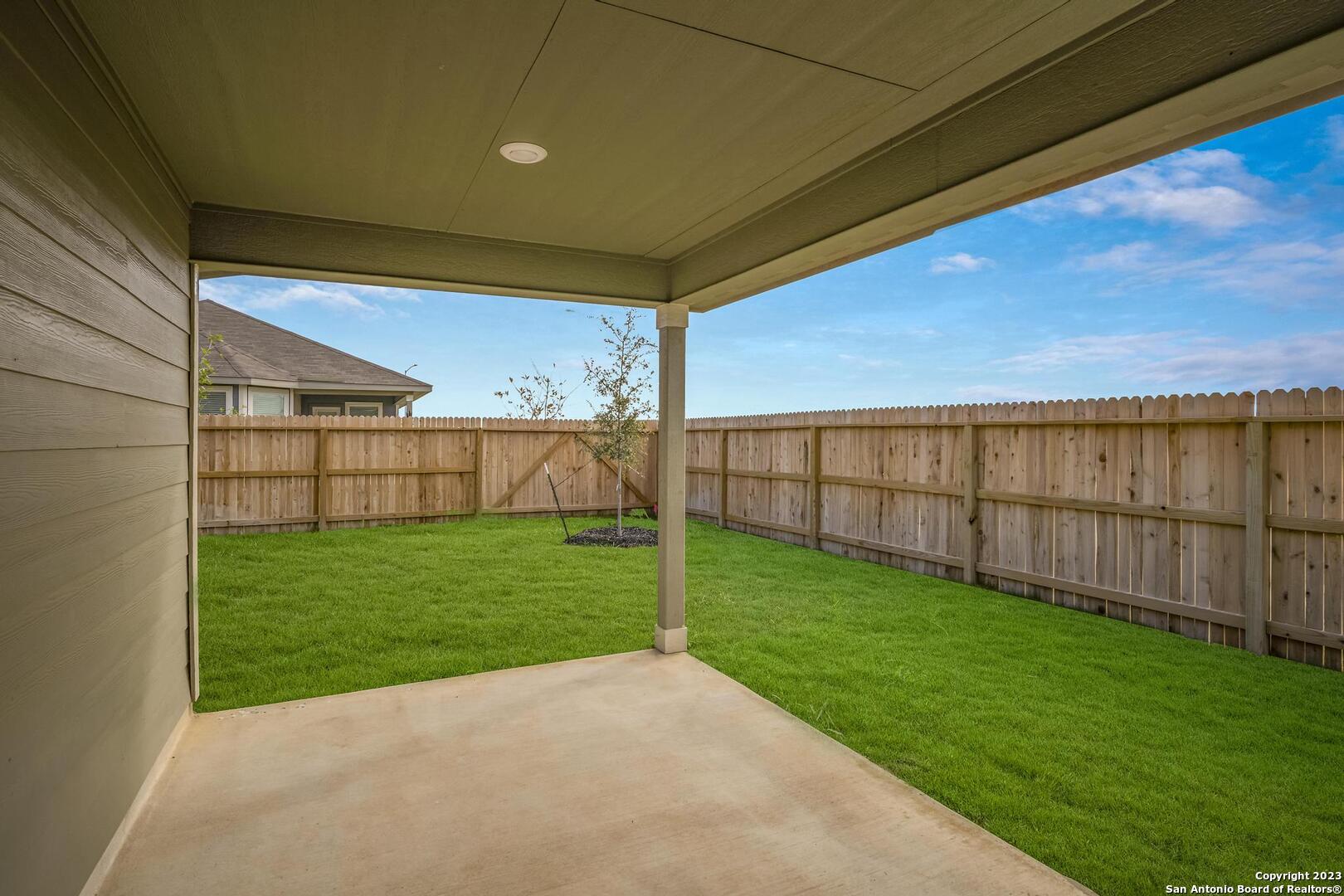 main property photo 23