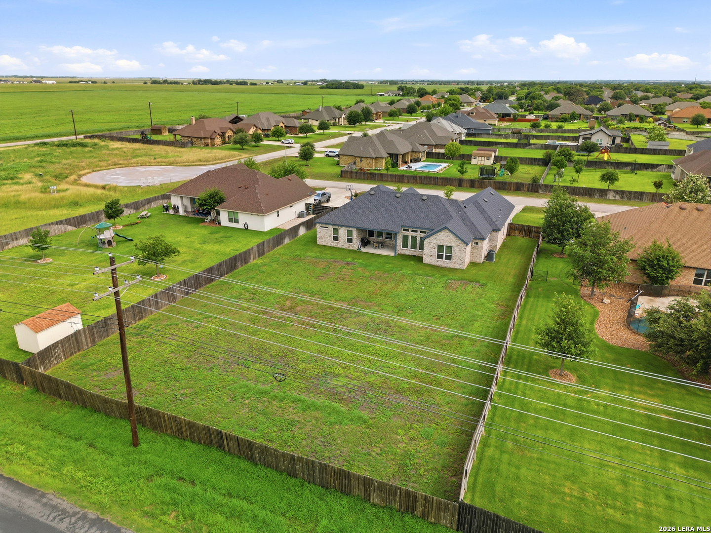 main property photo 41