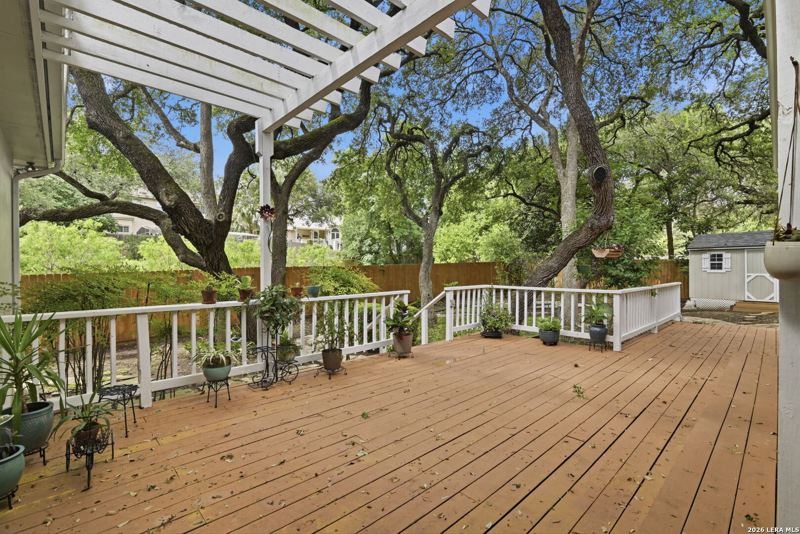 main property photo 28