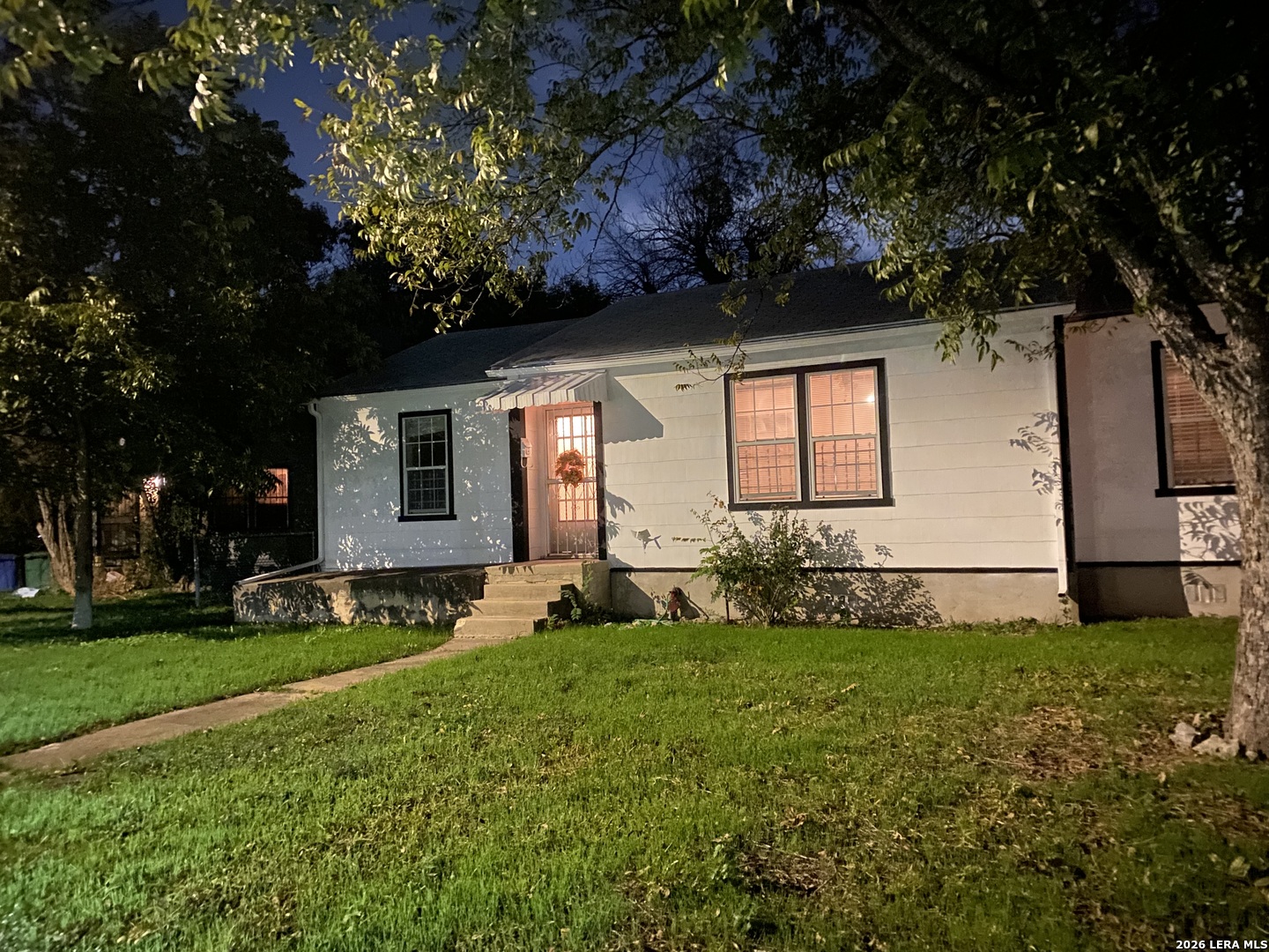 main property photo 18