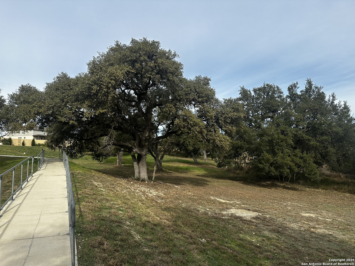 main property photo 24