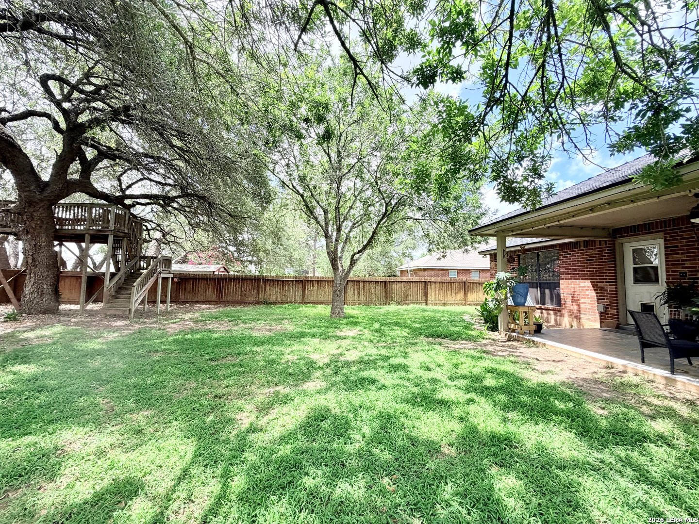 main property photo 41