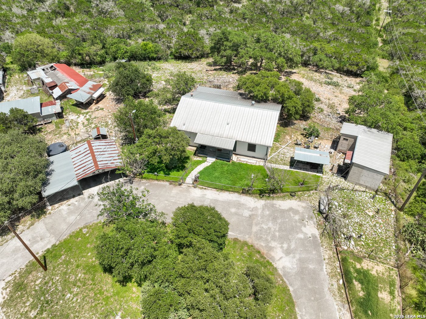main property photo 18