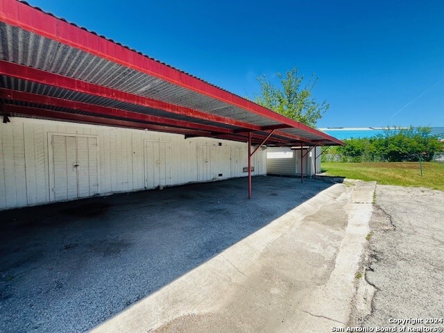 main property photo 18