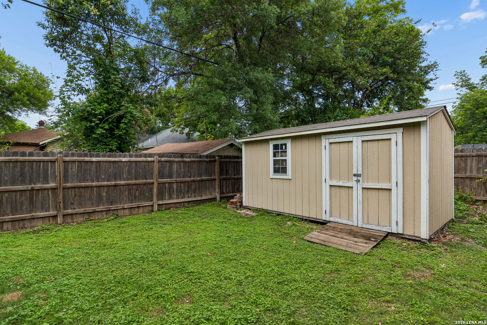 main property photo 25