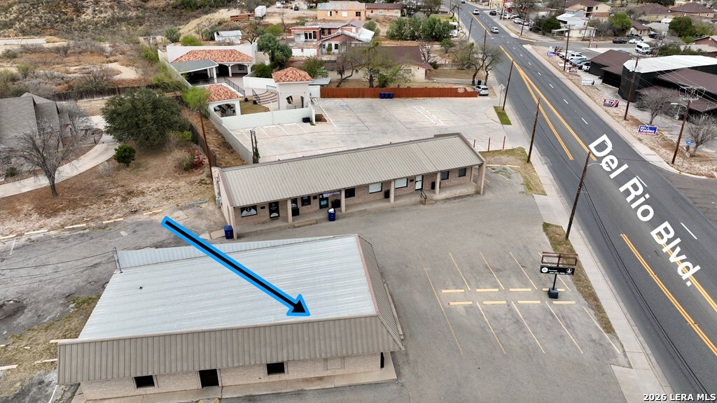 main property photo 13
