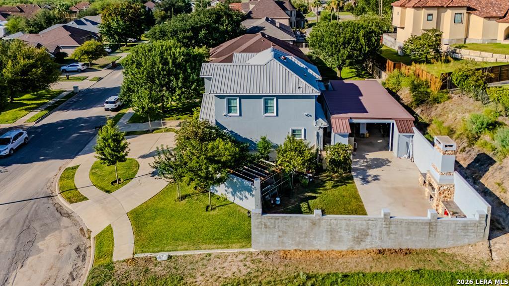 main property photo 36