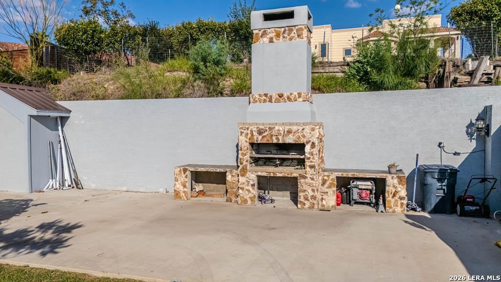 main property photo 37