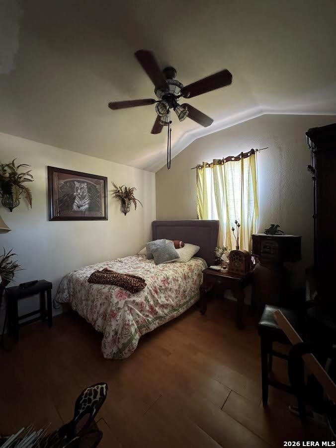main property photo 22