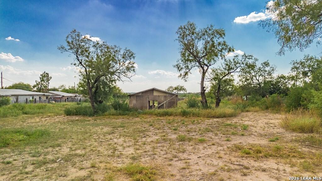main property photo 6