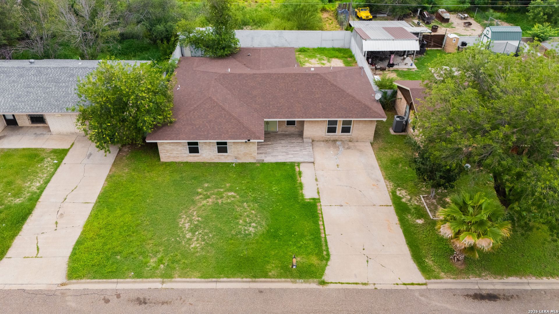 main property photo 37