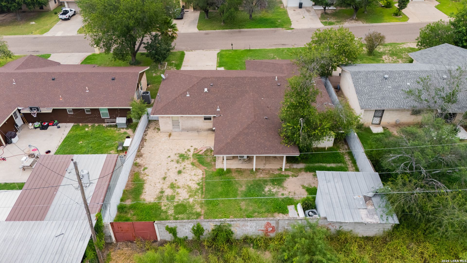 main property photo 38