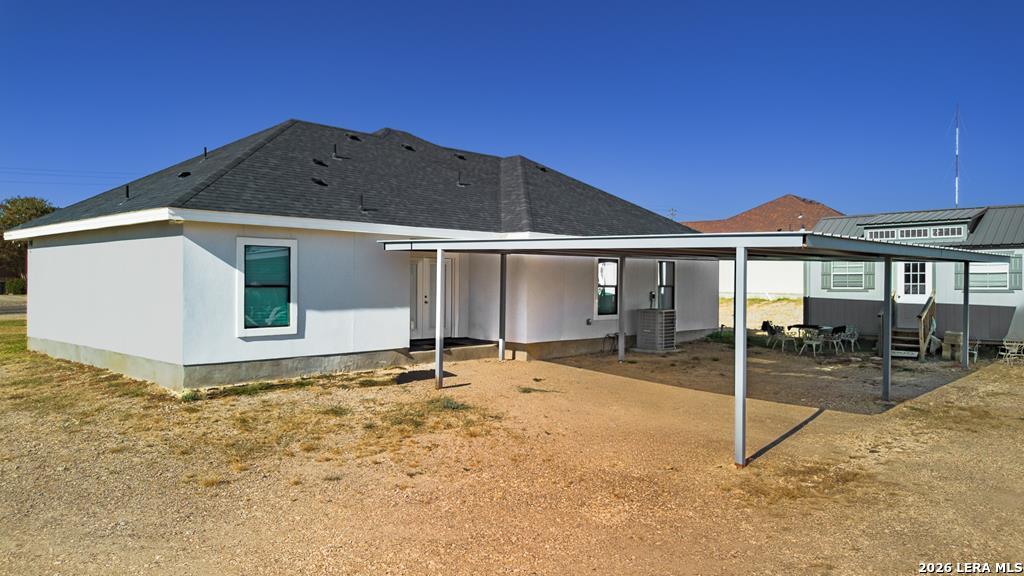 main property photo 40
