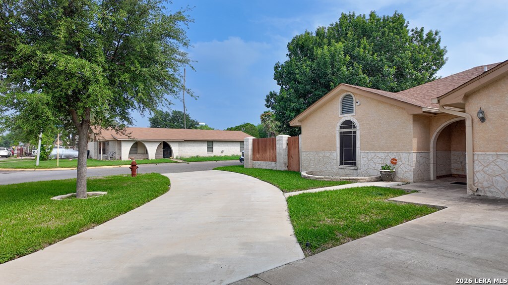 main property photo 3