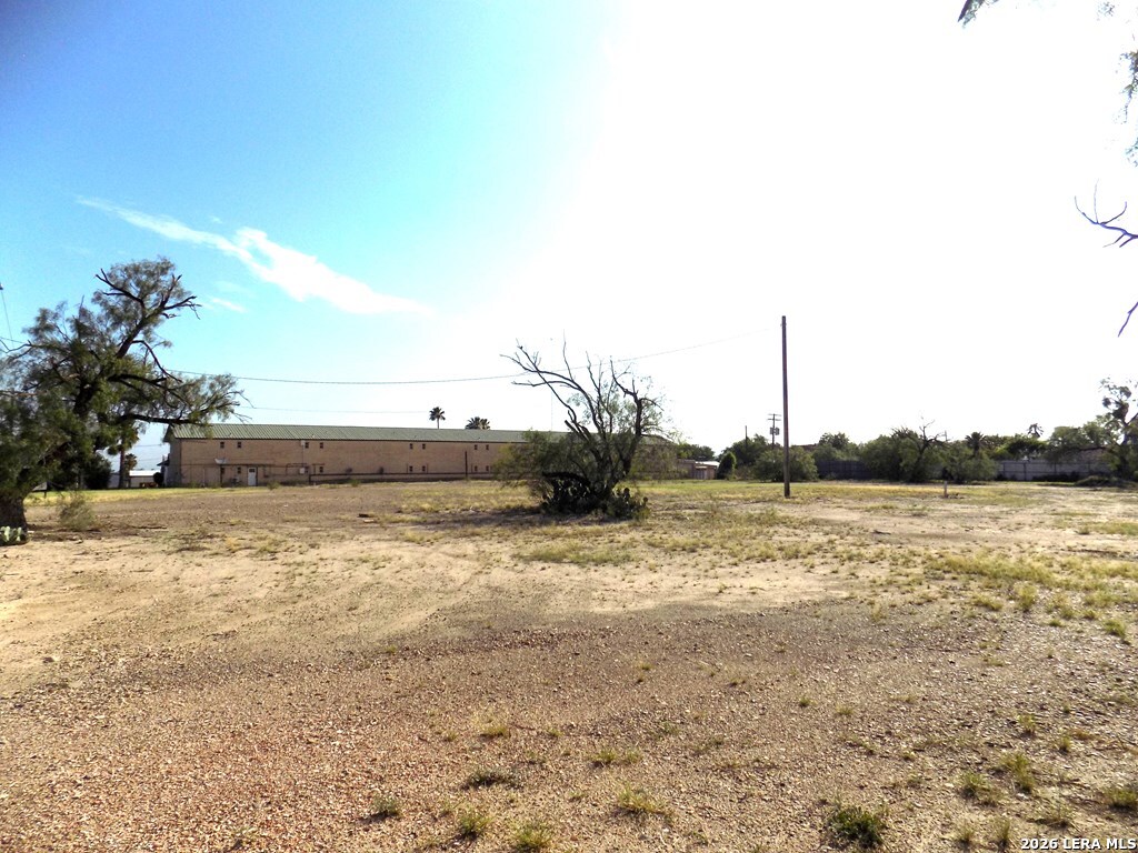 main property photo 3