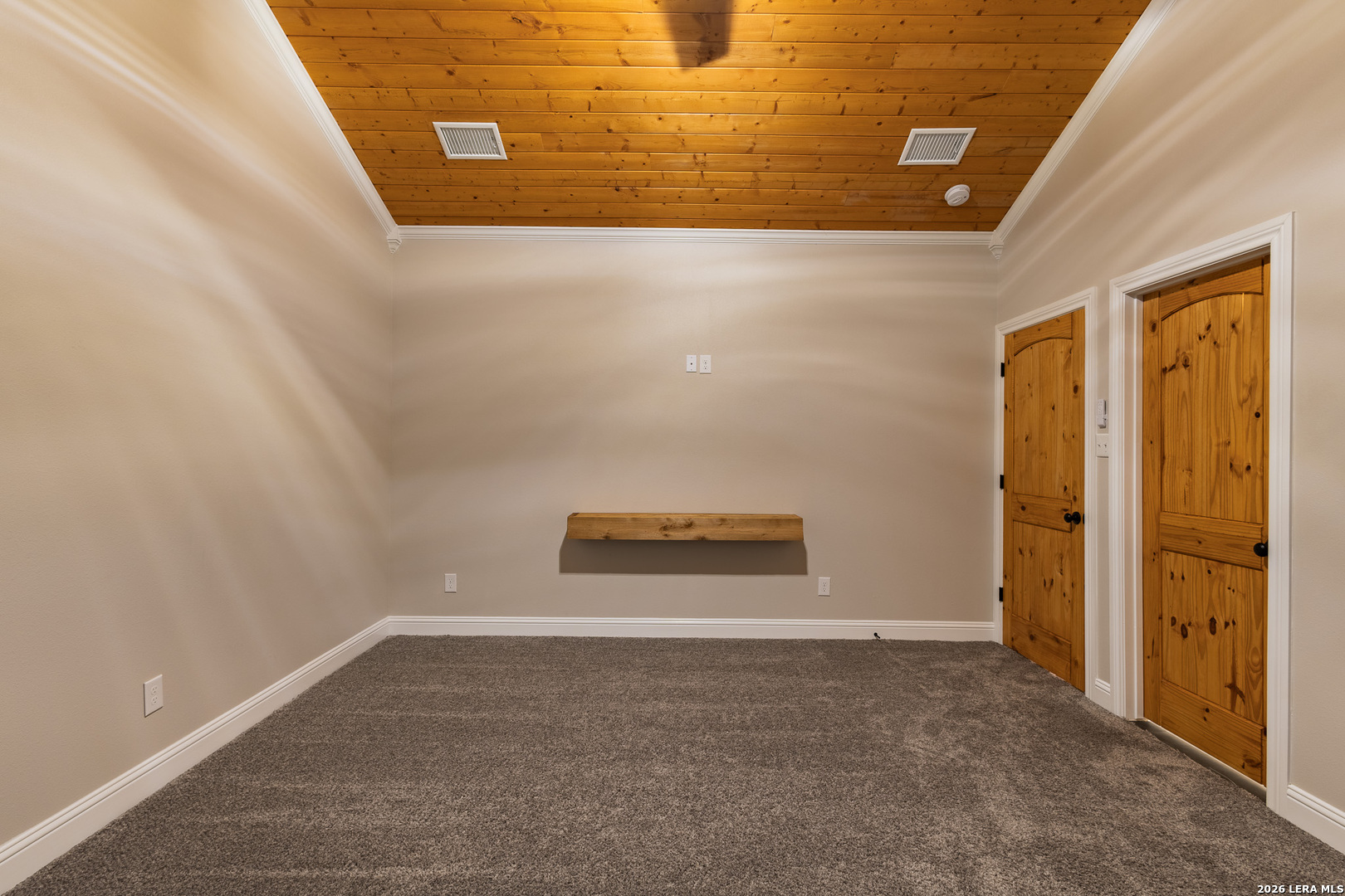 main property photo 90