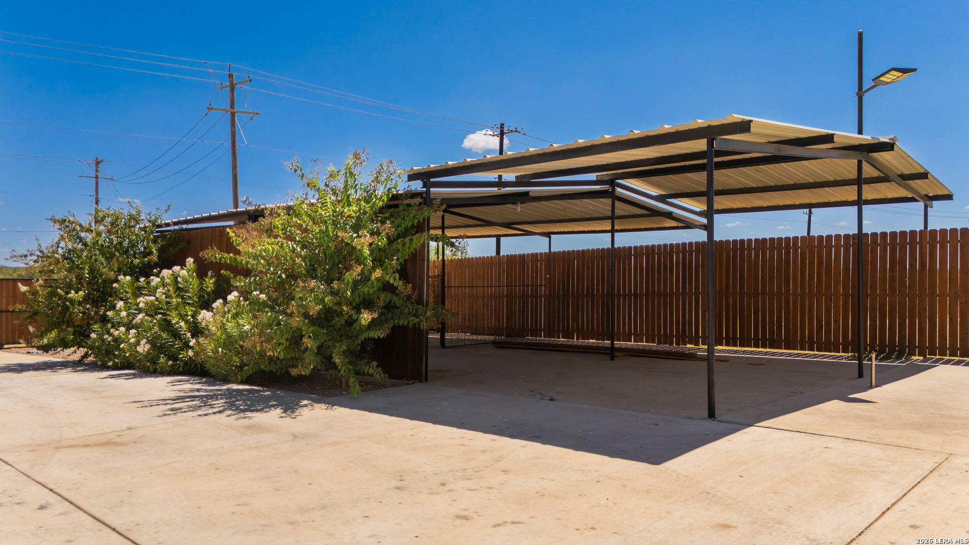 main property photo 99