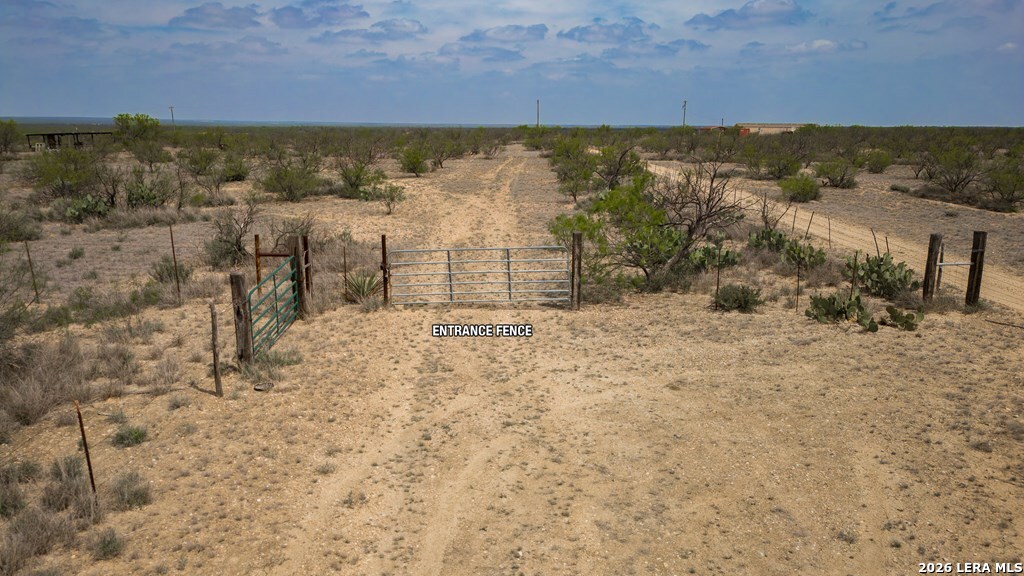 main property photo 14