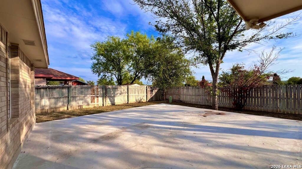 main property photo 19