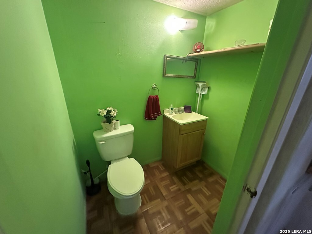 main property photo 12