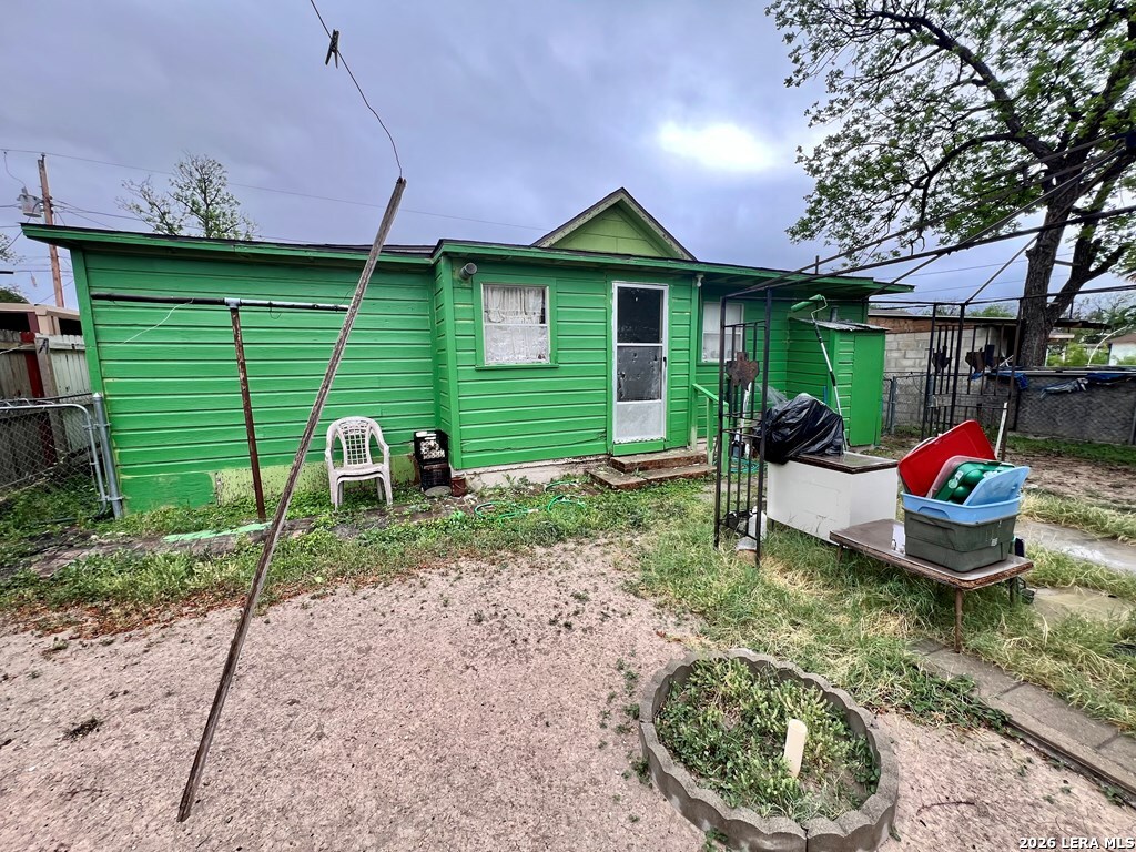 main property photo 16