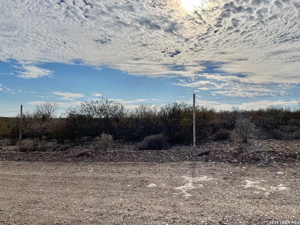 main property photo 10