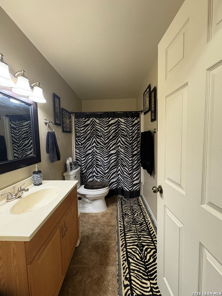 main property photo 9