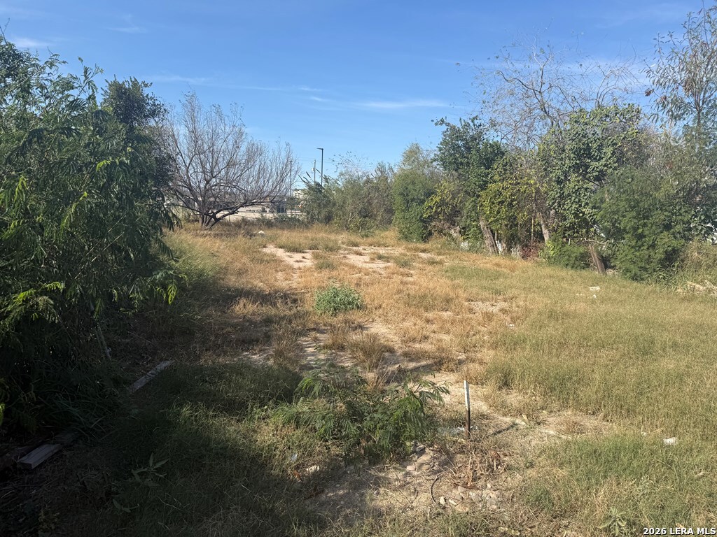 main property photo 8