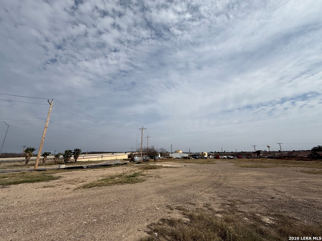 main property photo 8