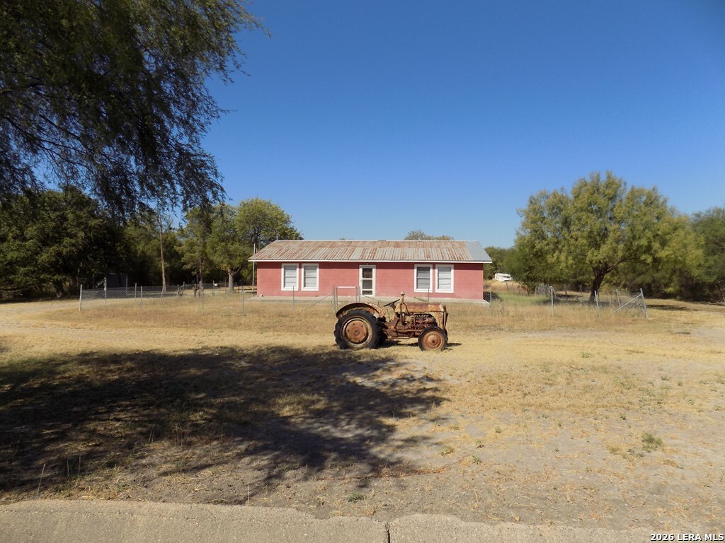 main property photo 1
