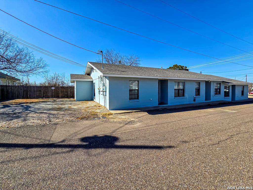 main property photo 5