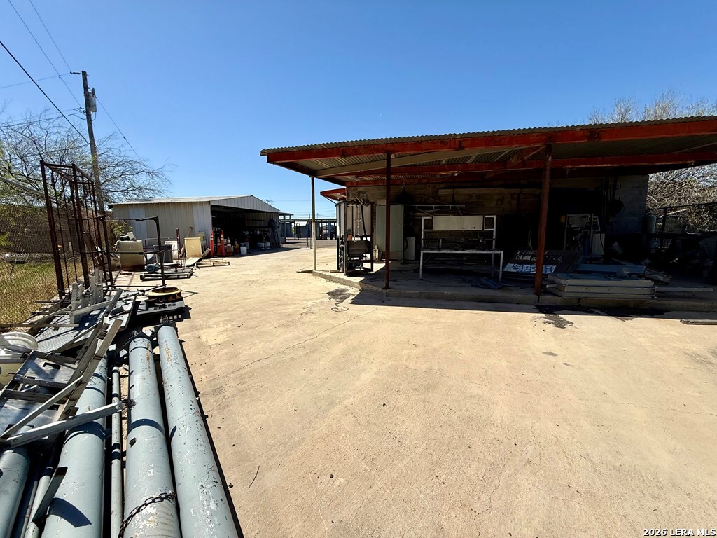 main property photo 7