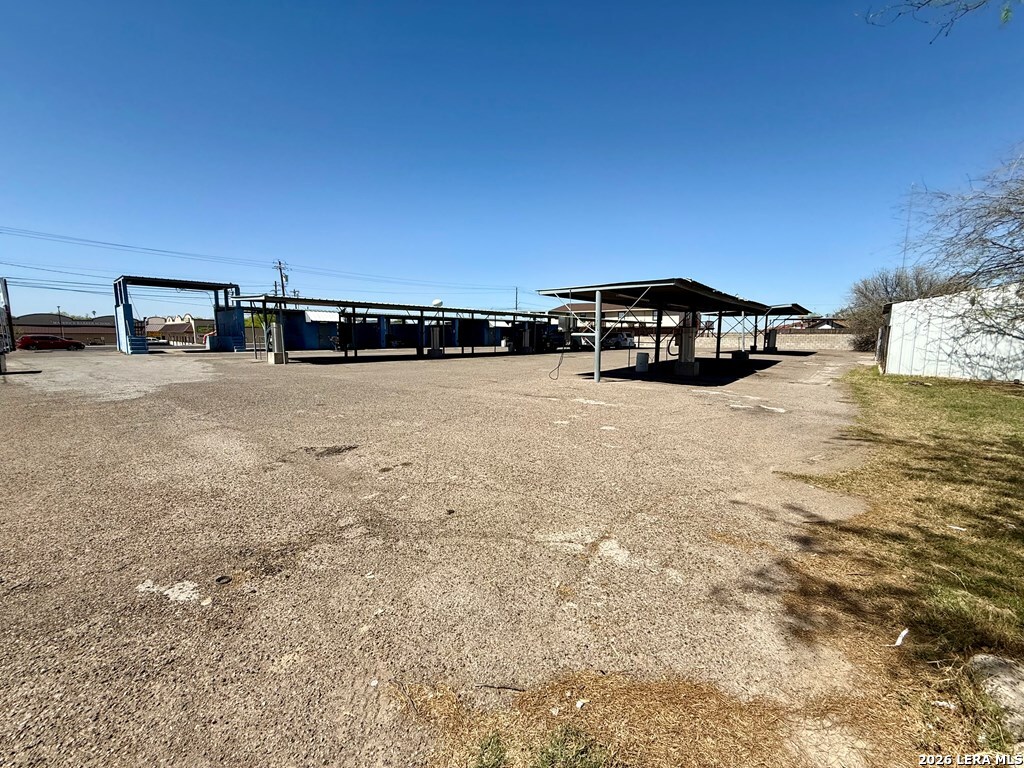 main property photo 9