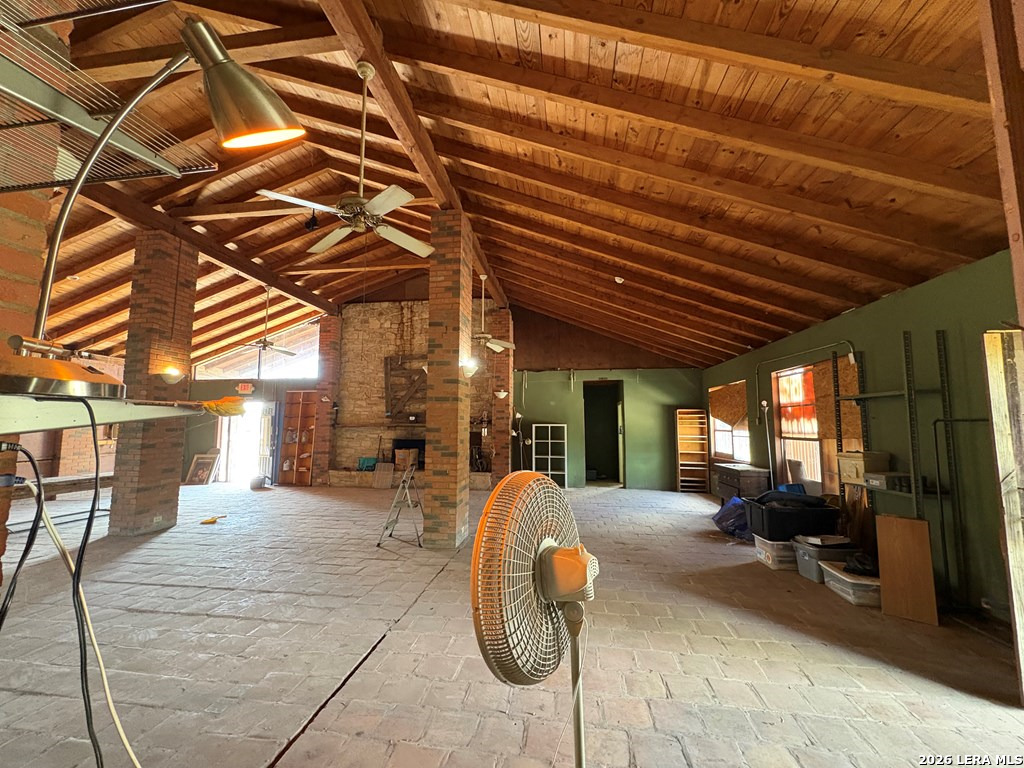 main property photo 13