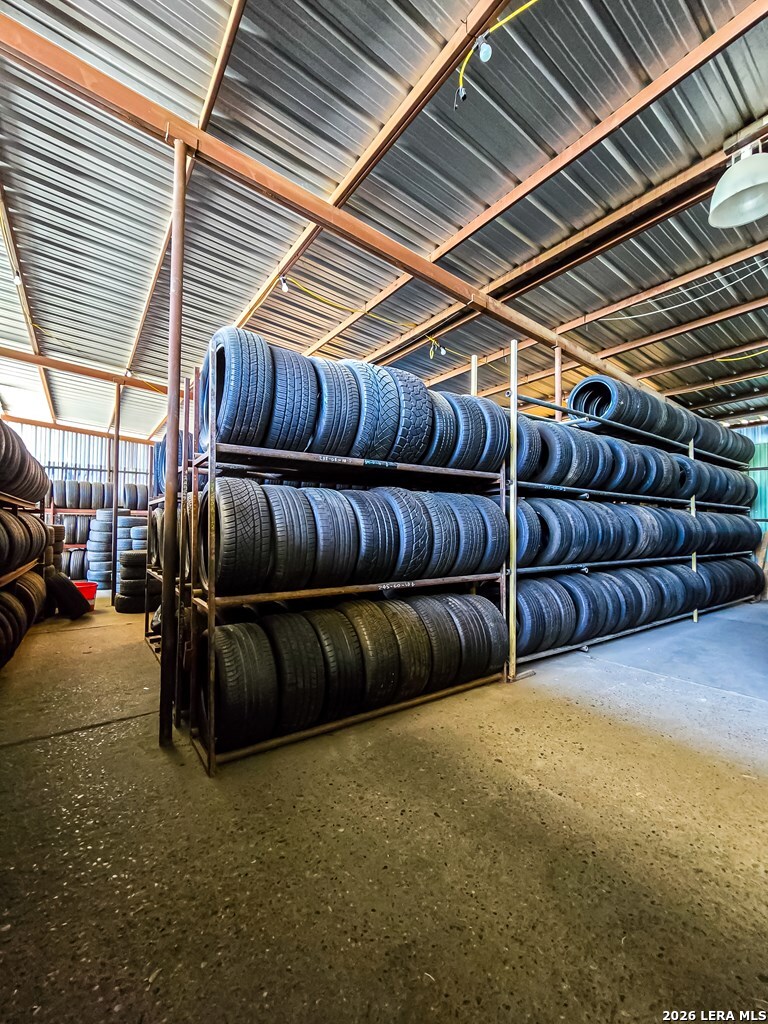 main property photo 17