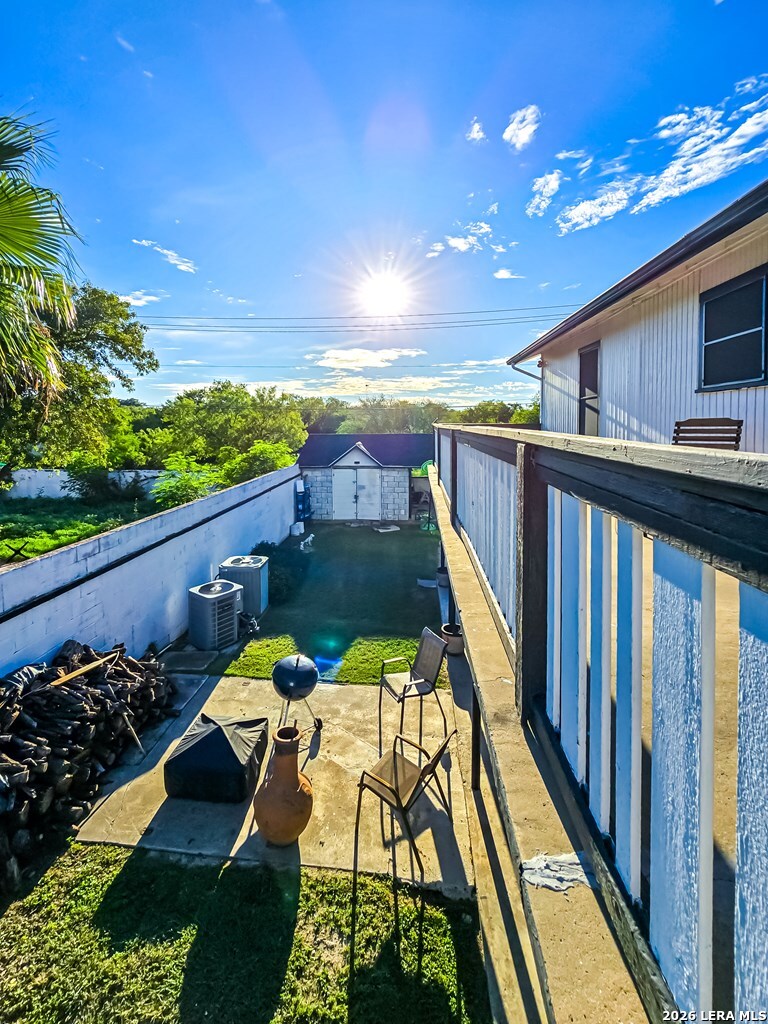 main property photo 17