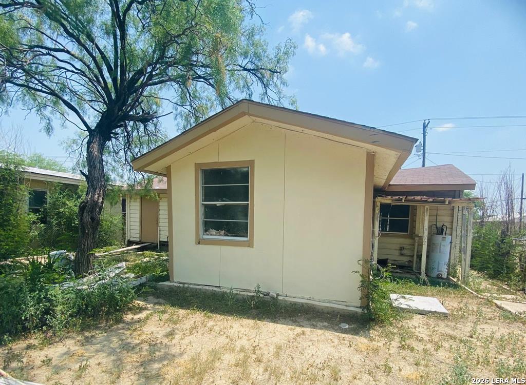 main property photo 9