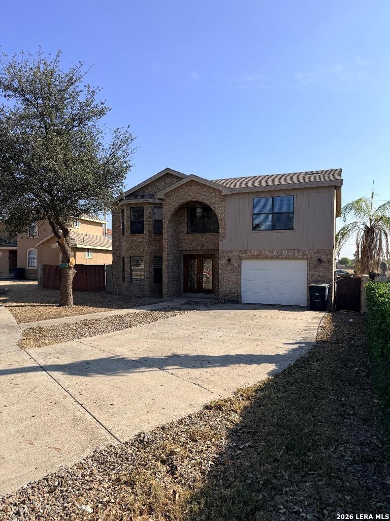main property photo 17